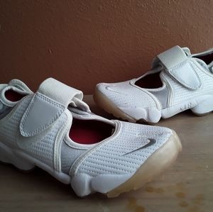 Nike air rift new vintage womens 6 315766 2008